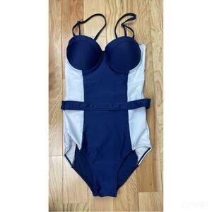 Blue & White Color Block One Piece Swimsuit Bathing Suit Molded Underwire Sz L
